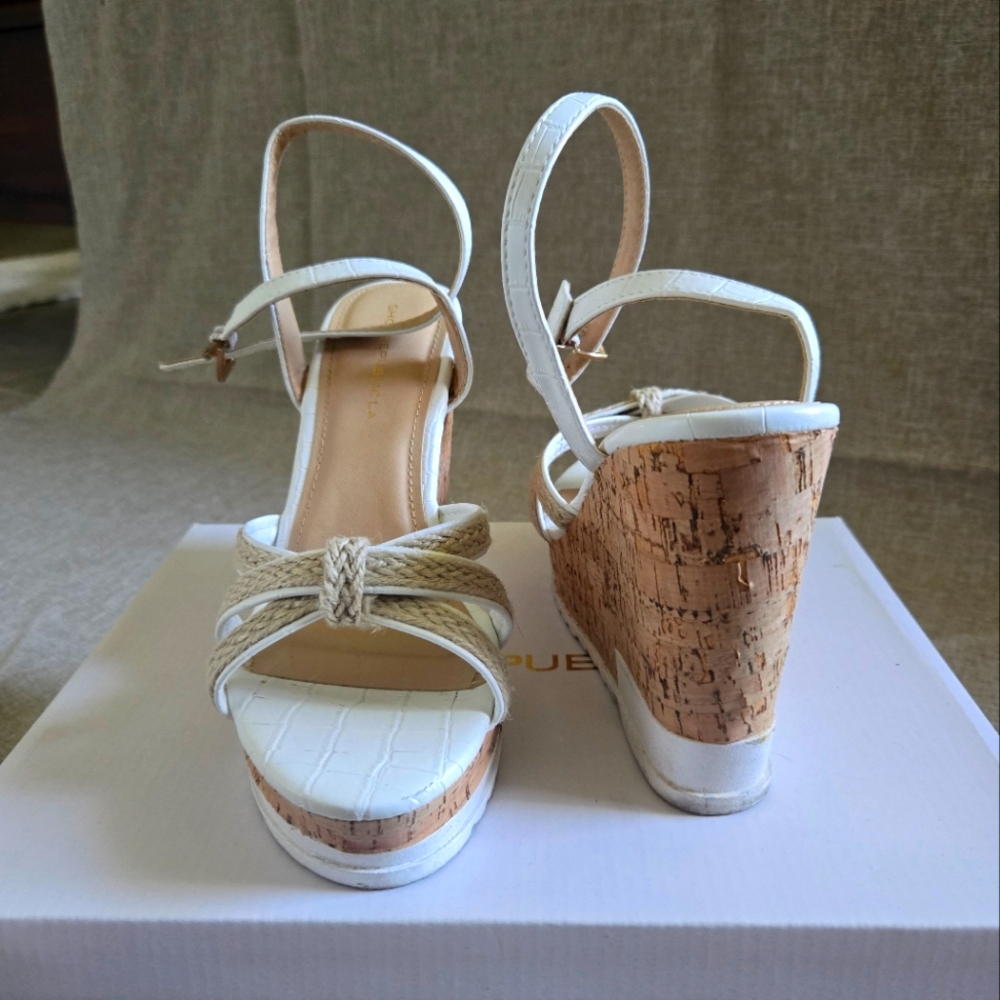 White Wedges